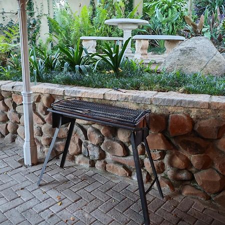 Arend Cottage Mbombela Eksteriør bilde